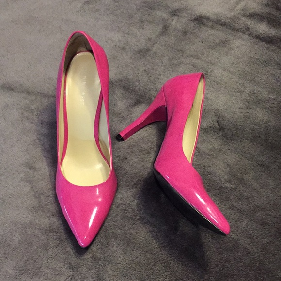 Used Nine West Gwendle Pink Patent Size 10 Heels. - Picture 4 of 10